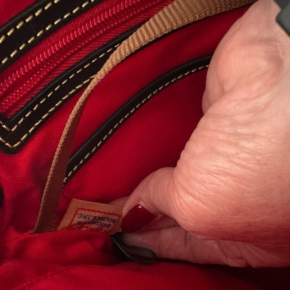 Dooney & Bourke Black w/Rainbow Signature Backpack - Rare!!! - Picture 6 of 6